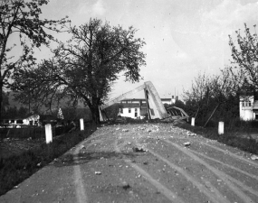 Most u "Habermannky", vyhozený do povětří Němci 8.5.1945